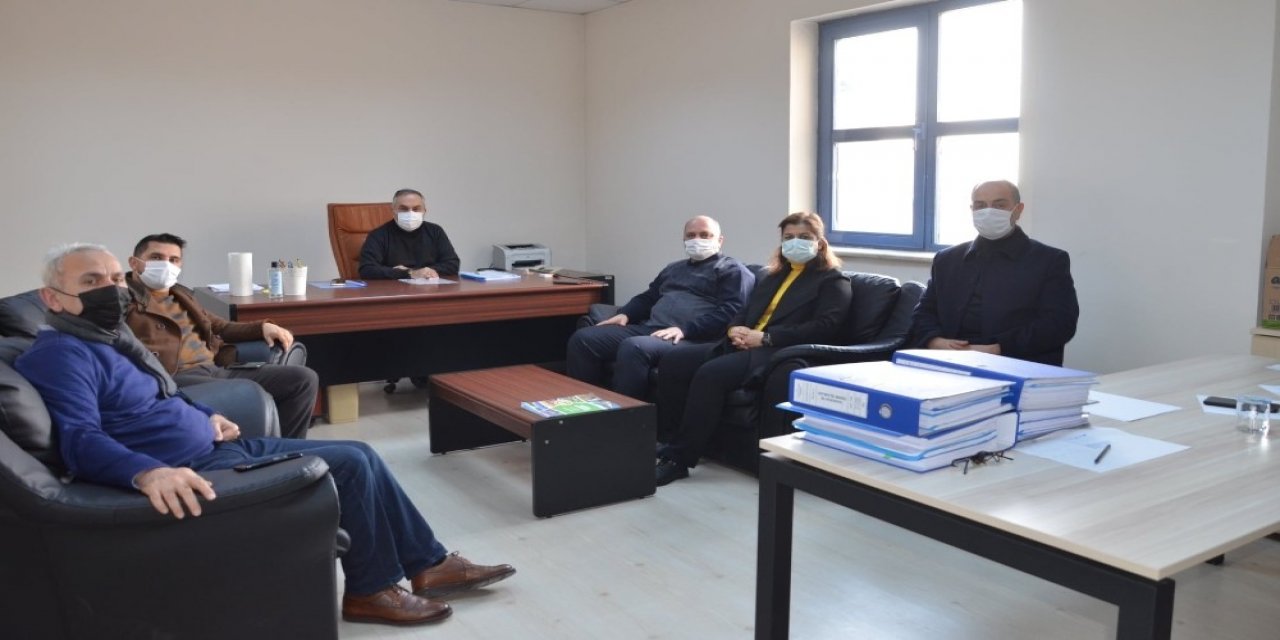 Dursun Ay Başkanlığında Çalışıyorlar