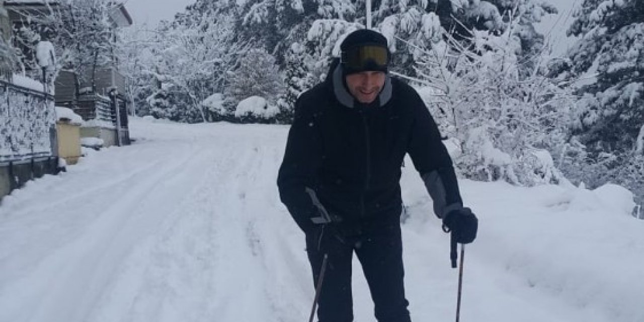 Şehir Merkezini Kayak Pistine Çevirdi
