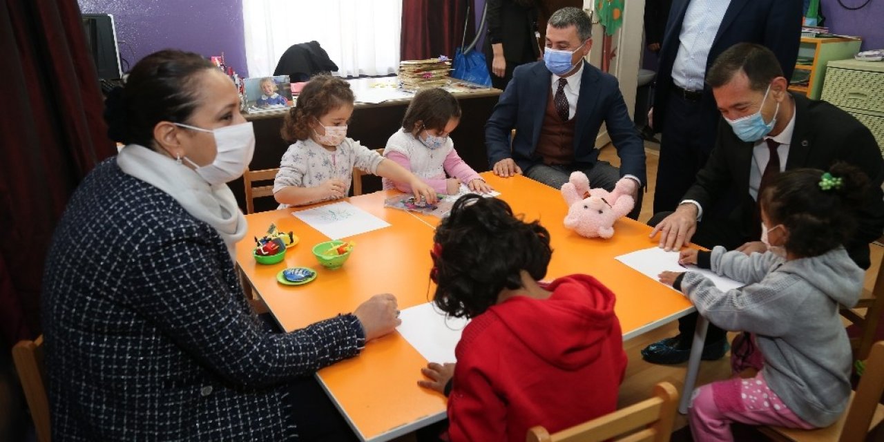 Gölbaşı Belediye Başkanı Şimşek’ten Miniklere Anlamlı Ziyaret