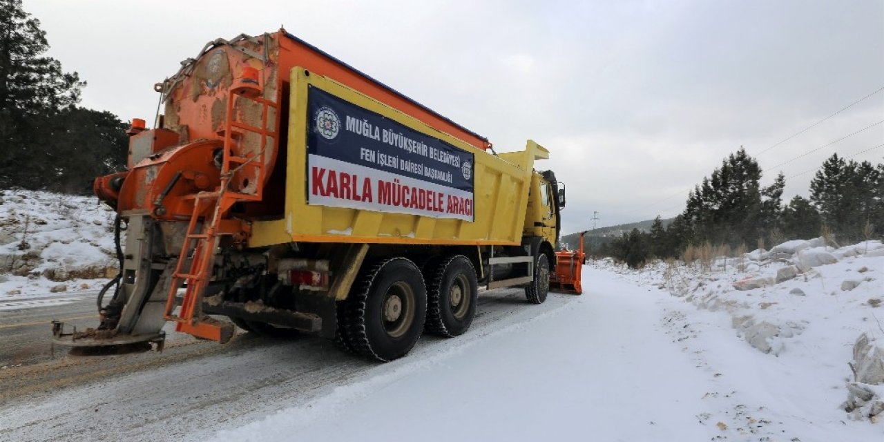 Büyükşehir Karla Mücadele Ekipleri Teyakkuzda