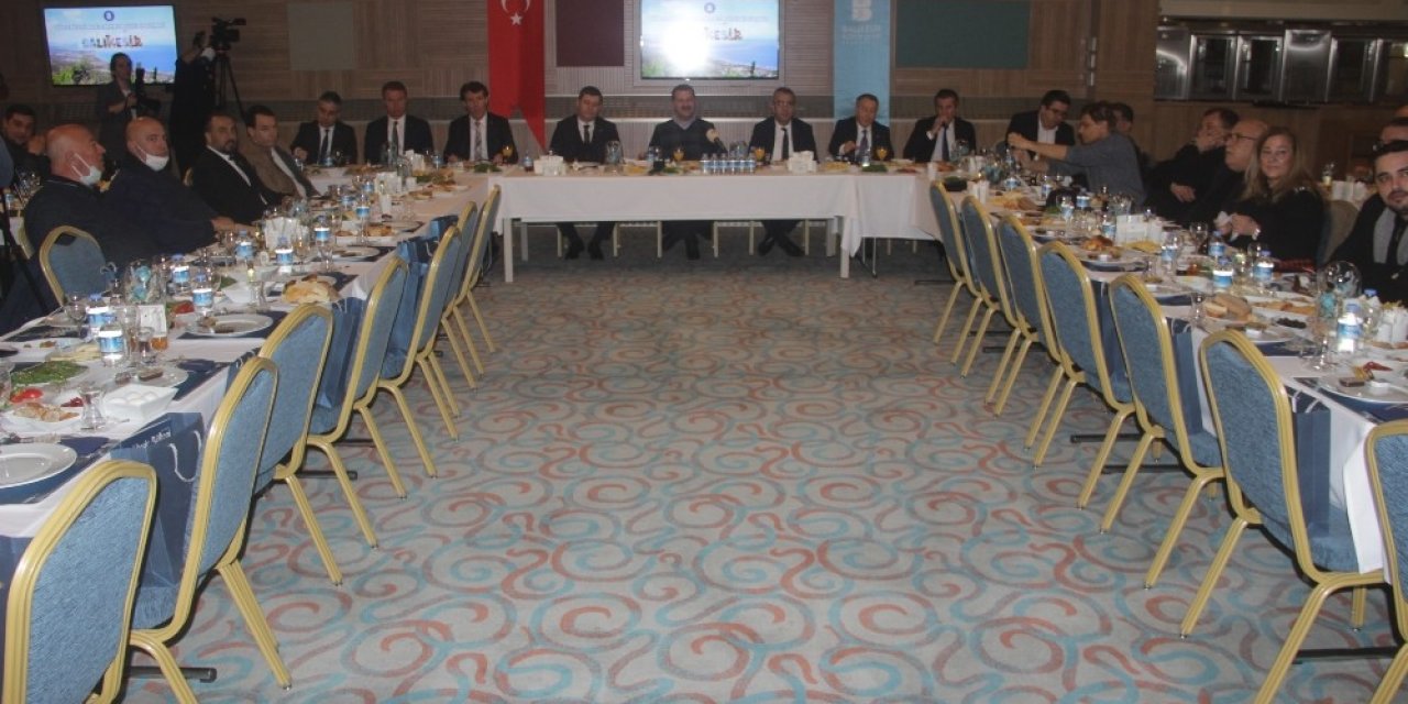 Balıkesir Büyükşehir Belediye Başkanı Yücel Yılmaz Edremit Körfezi Bölgesi Vizyon Projelerini Tanıttı