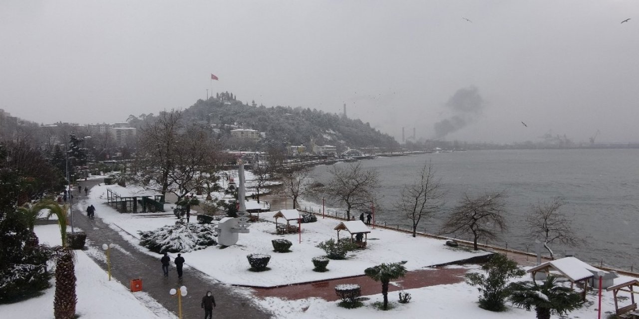 Ereğli Beyaz Gelinliğini Giydi
