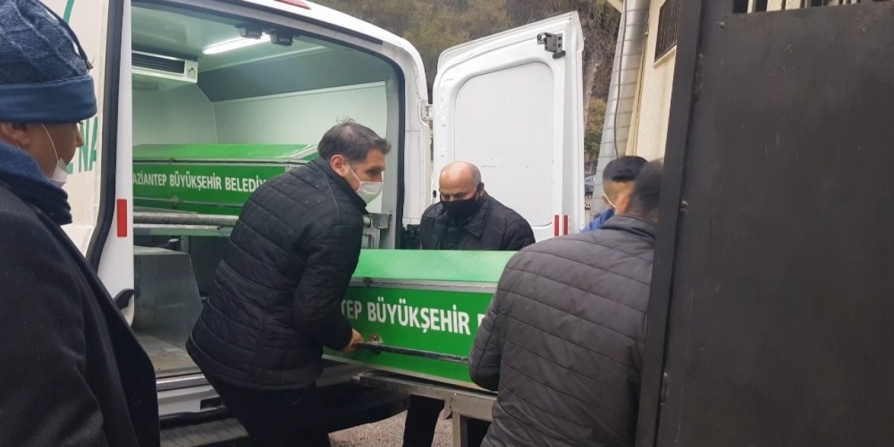 7 Aylık Hamile Kadın Evinde Ölü Bulundu