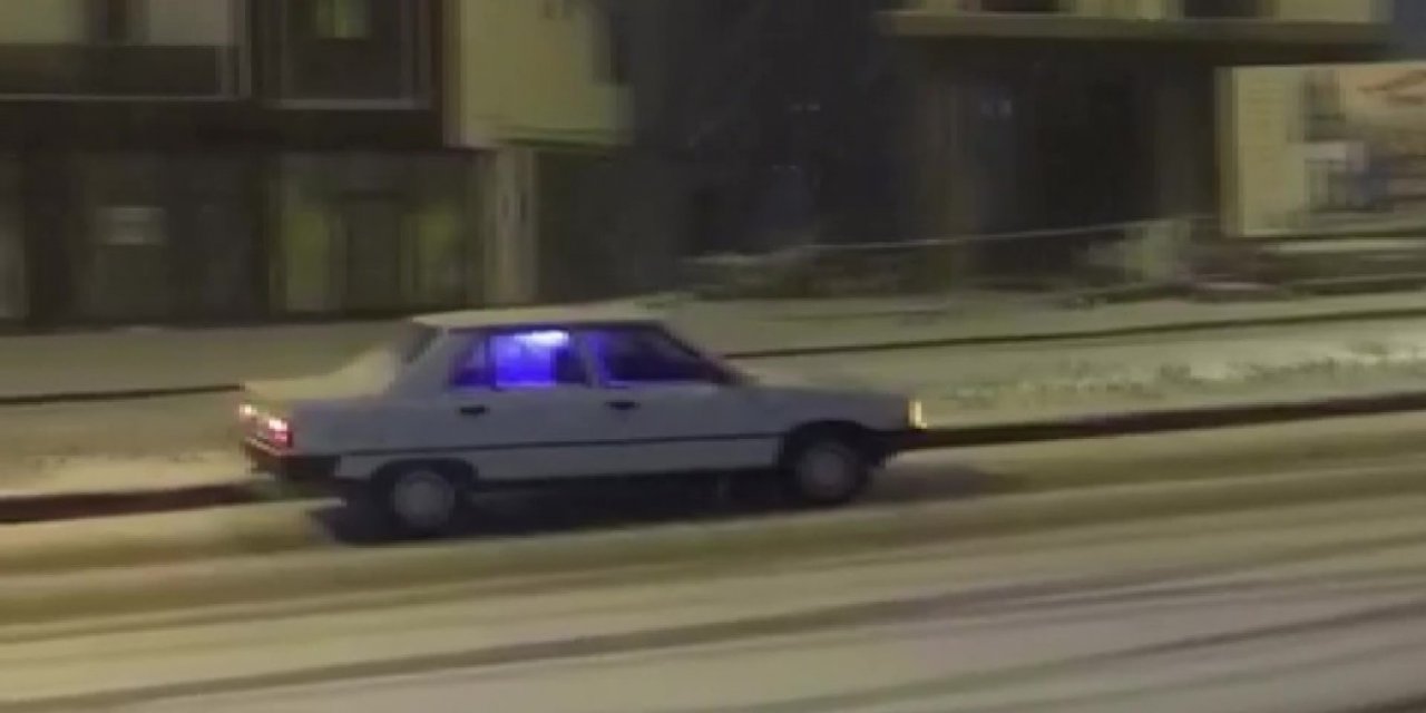 Karda Kayan Araçların İmdadına Belediye Yetişti