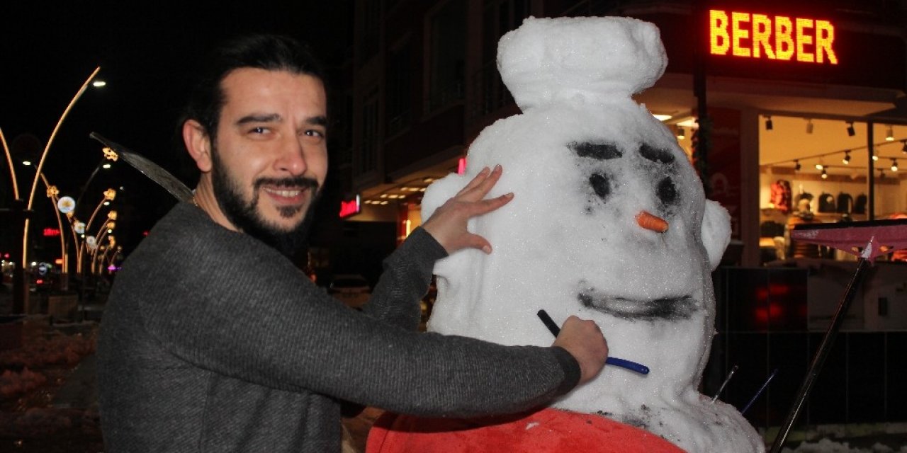 Kardan Adama Damat Tıraşı