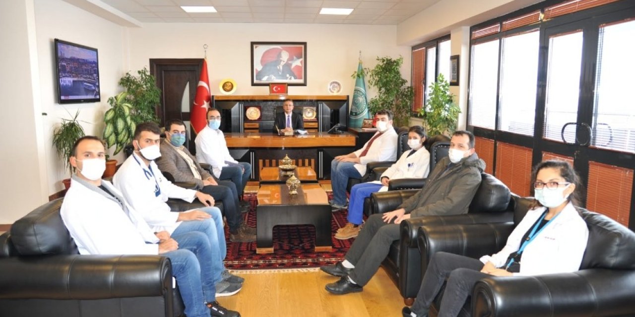 Rektör Kuş, Acil Asistan Hekimlerini Kabul Etti