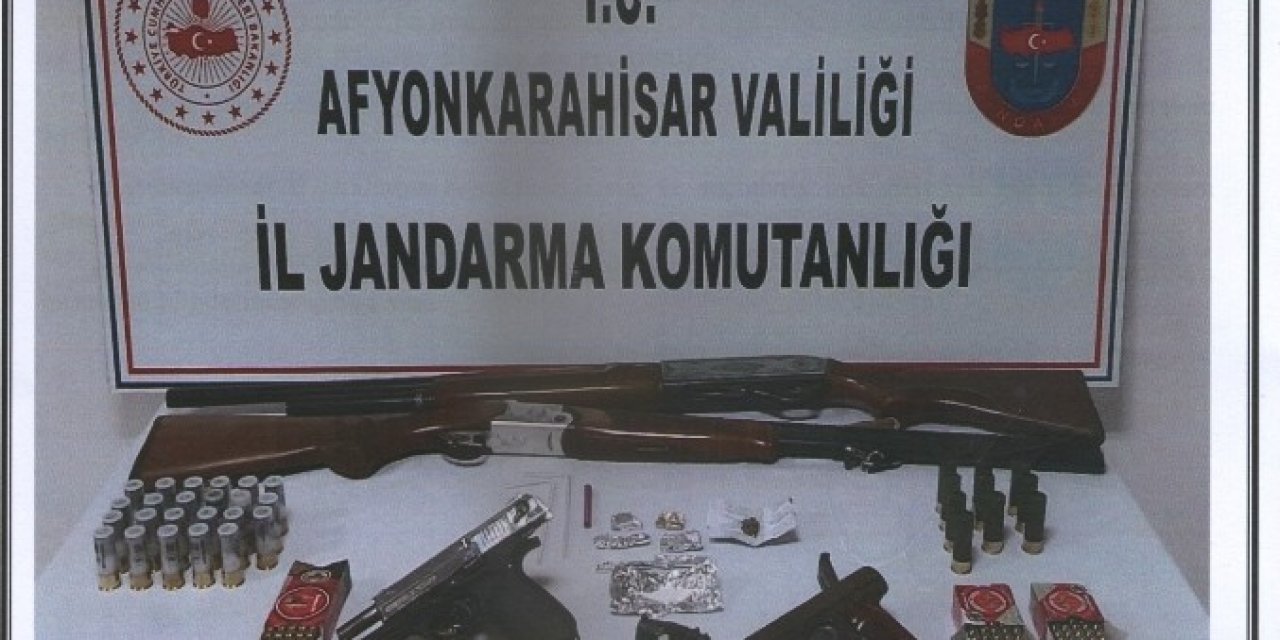 Köyde Uyuşturucu Satan 2 Kişi Gözaltına Alındı