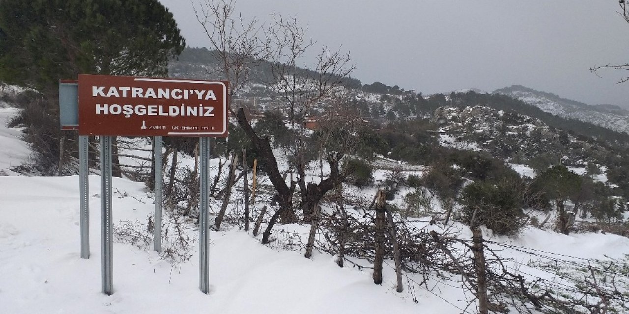Bergama Beyaza Büründü