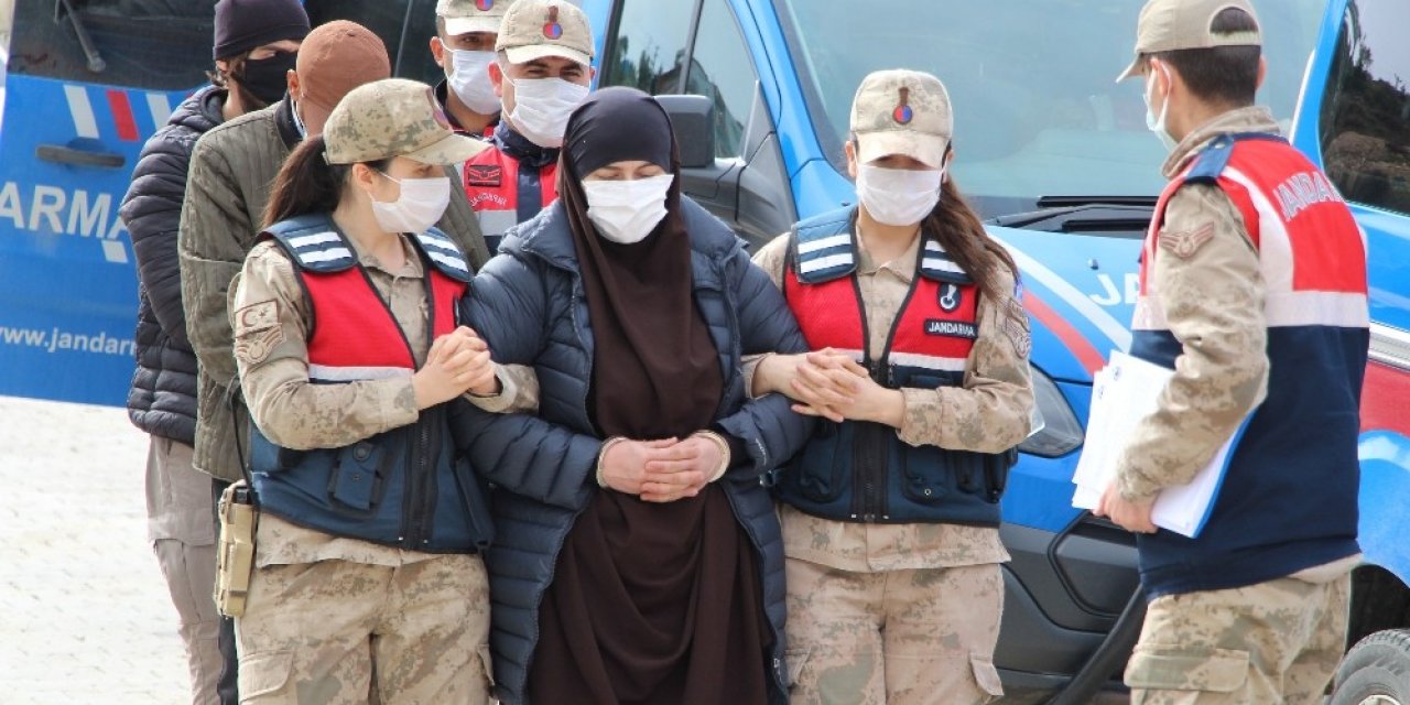 Rusya Uyruklu Deaş’lı Kadın Sınırda Yakalandı