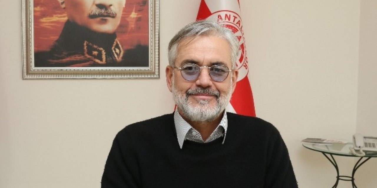 Antalyaspor A.ş. Başkanı Emin Hesapcıoğlu Görevini Bıraktı