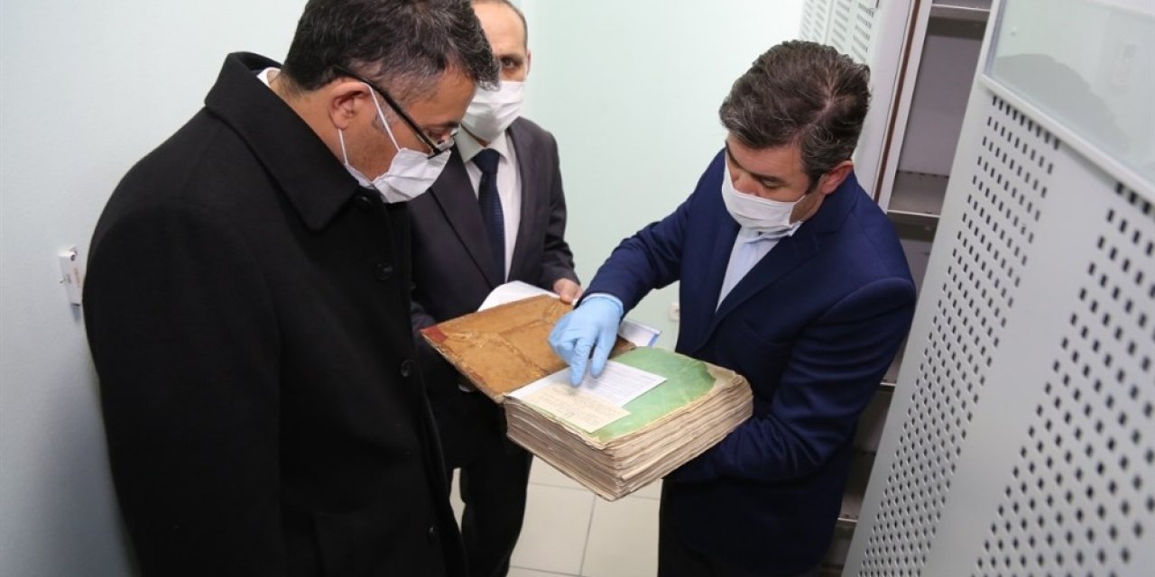 Vahit Paşa Yazma Eserler Kütüphanesi’nde 15 Bin 715 Eser