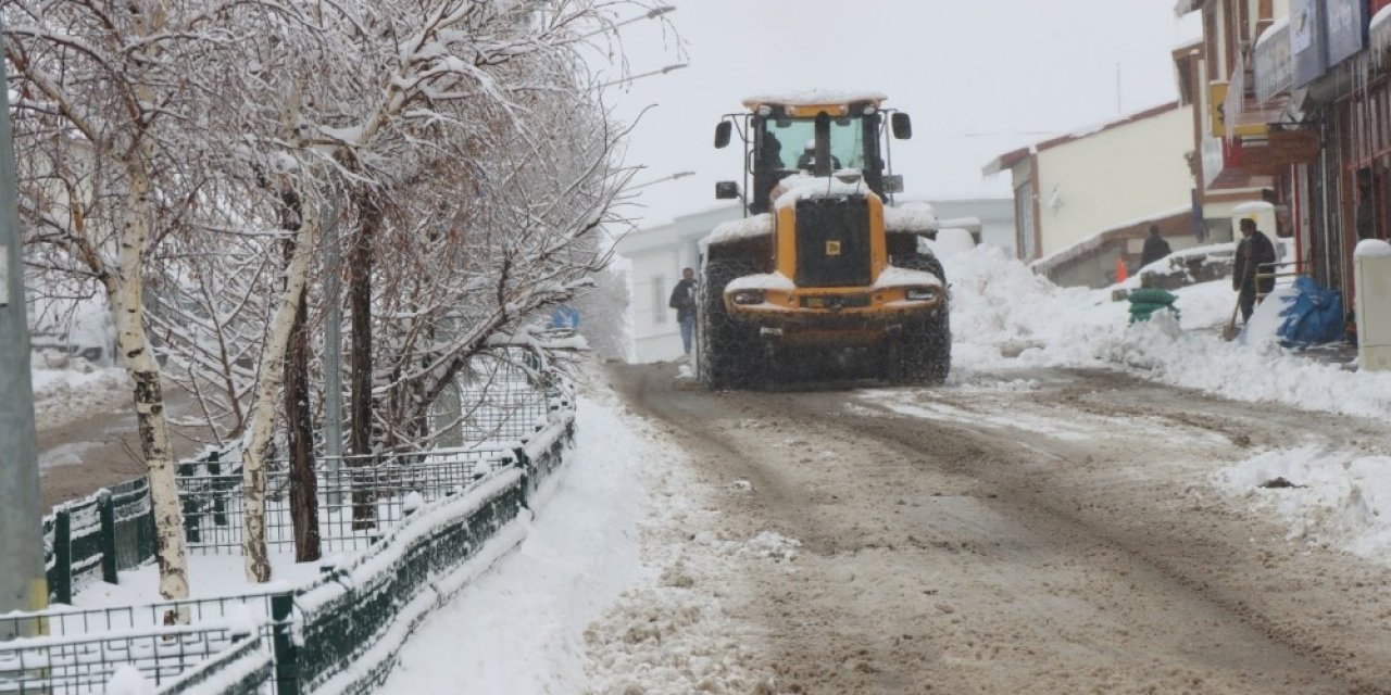 Çat’ta Kar’a Geçit Yok
