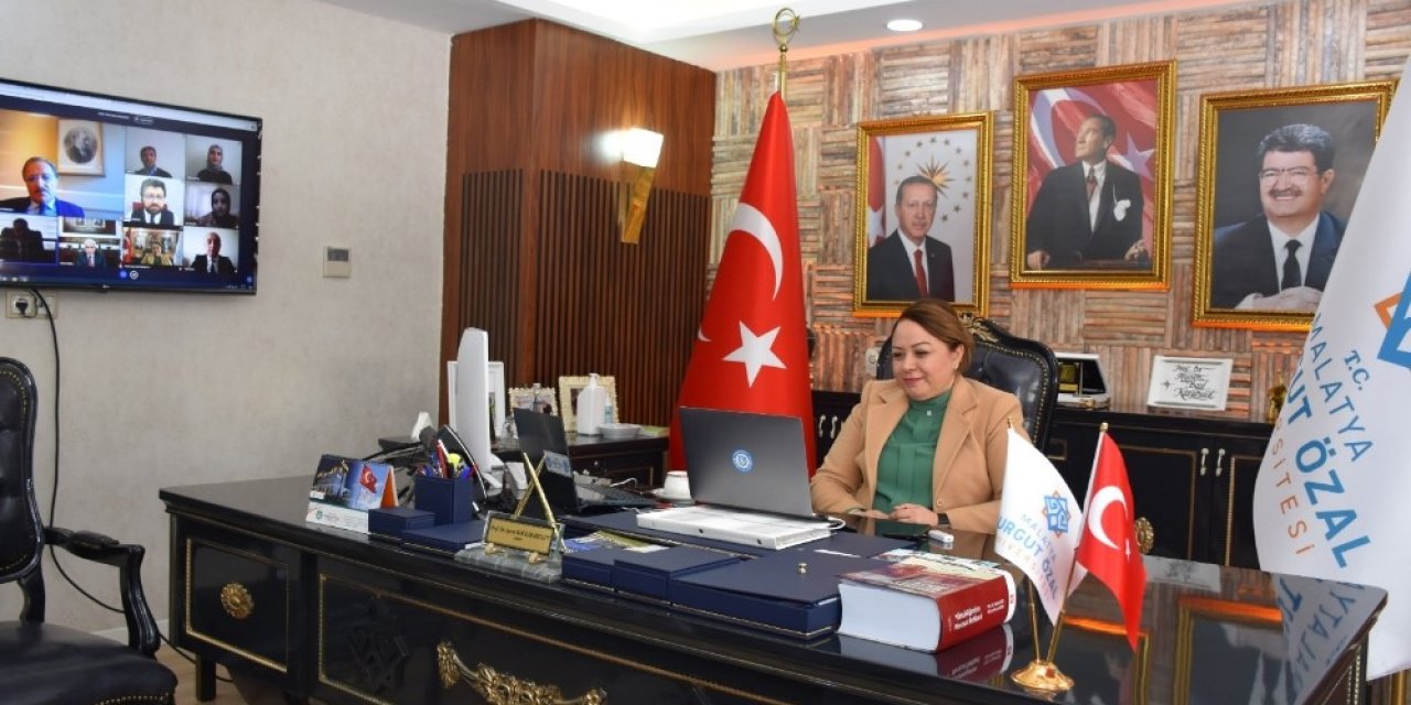 Mtü’den  “kendini Kuran Şehir” Konferansı