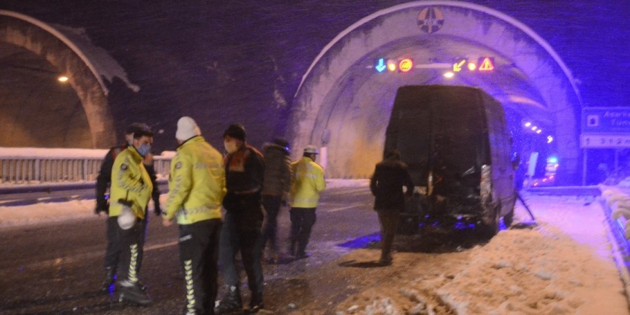 Ordu’da 6 Aracın Karıştığı Zincirleme Trafik Kazası: 2 Yaralı