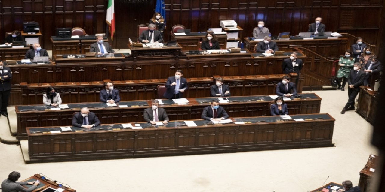 İ̇talya’da Draghi Hükümeti Senato’da Güvenoyu Aldı