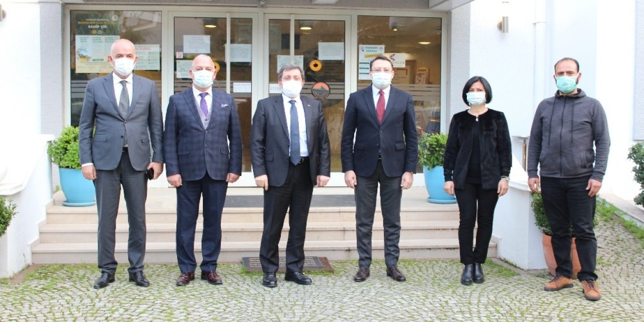 Muğla Valisi Orhan Tavlı Marmaris Ticaret Odası Başkanı Ayhan İle Görüştü