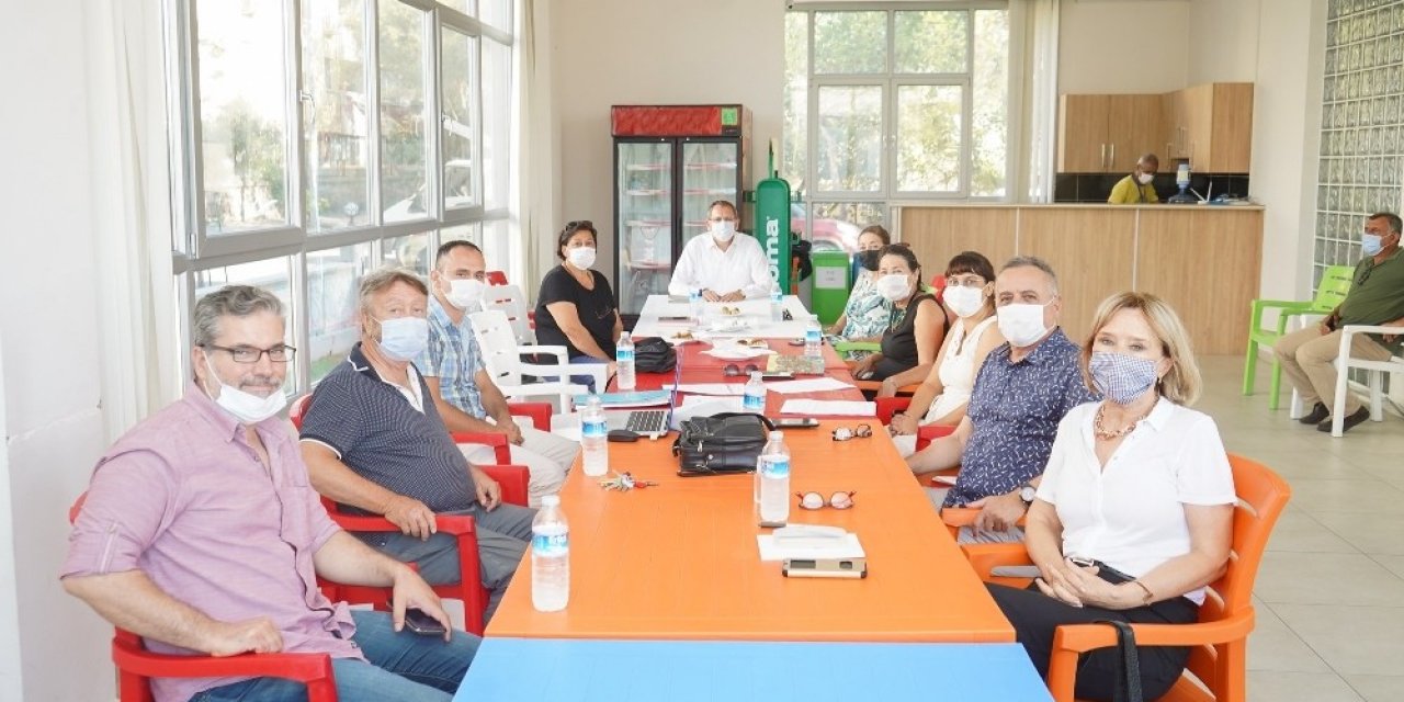 Ayvalık Kooperatifi Bir Yaşında