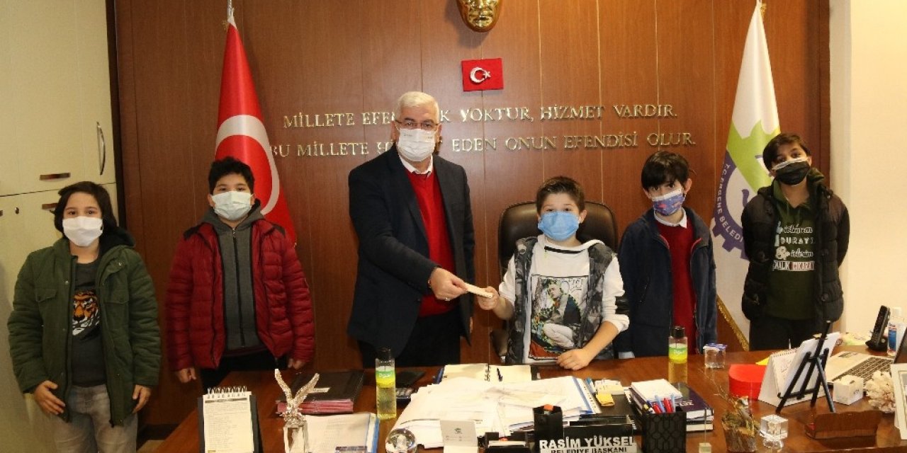 Küçük Çocuklardan Büyük Hareket