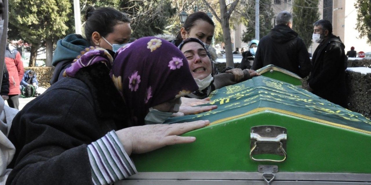 Bu Acıya Yürek Dayanmaz