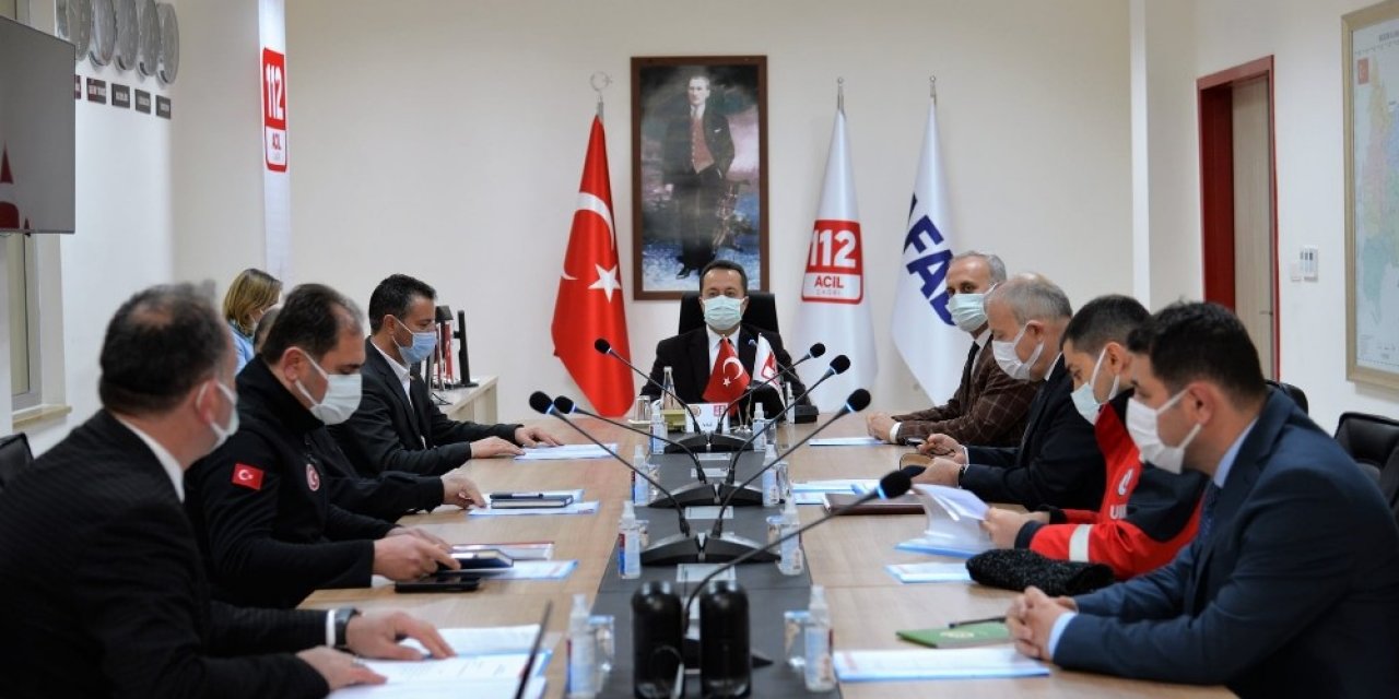 Vali Şentürk: "112 Acil Çağrı Merkezi Gereksiz Çağrılarla Meşgul Edilmemeli"