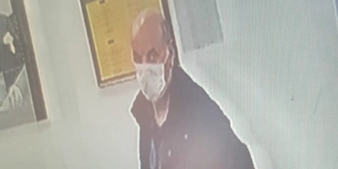 Döviz Bürosu Fazla Bin Dolar Ödeme Yaptığı Müşterisini Bekliyor