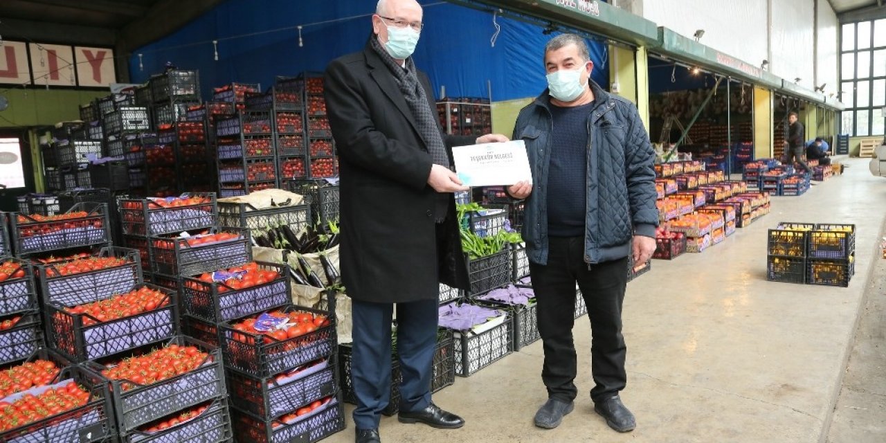 Başkan Kurt Hal Esnafını Ziyaret Etti