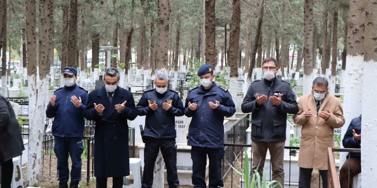 Şehit Polis Fuat Kaplan Kuşadası’nda Dualarla Anıldı