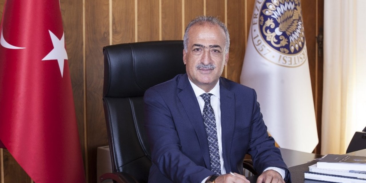 Rektör Çomaklı’dan Regaip Kandili Mesajı