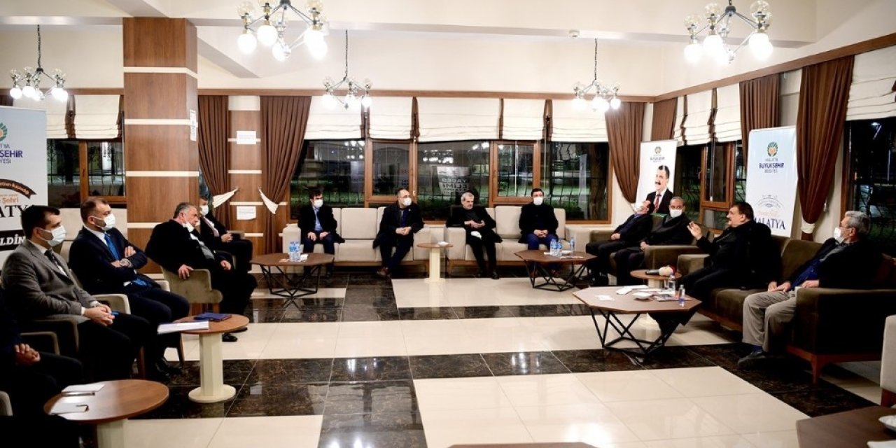 Gürkan Muhtarlarla Bir Araya Geldi