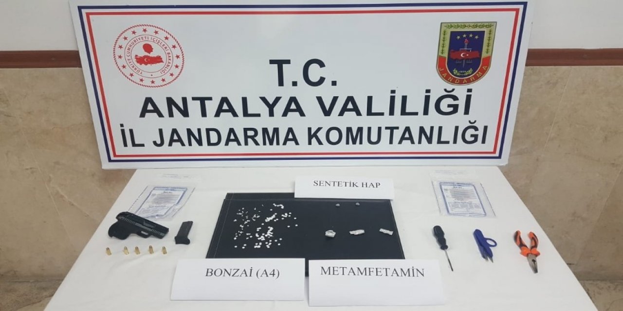Otel Odasına Jandarmadan Uyuşturucu Baskını: 1 Gözaltı