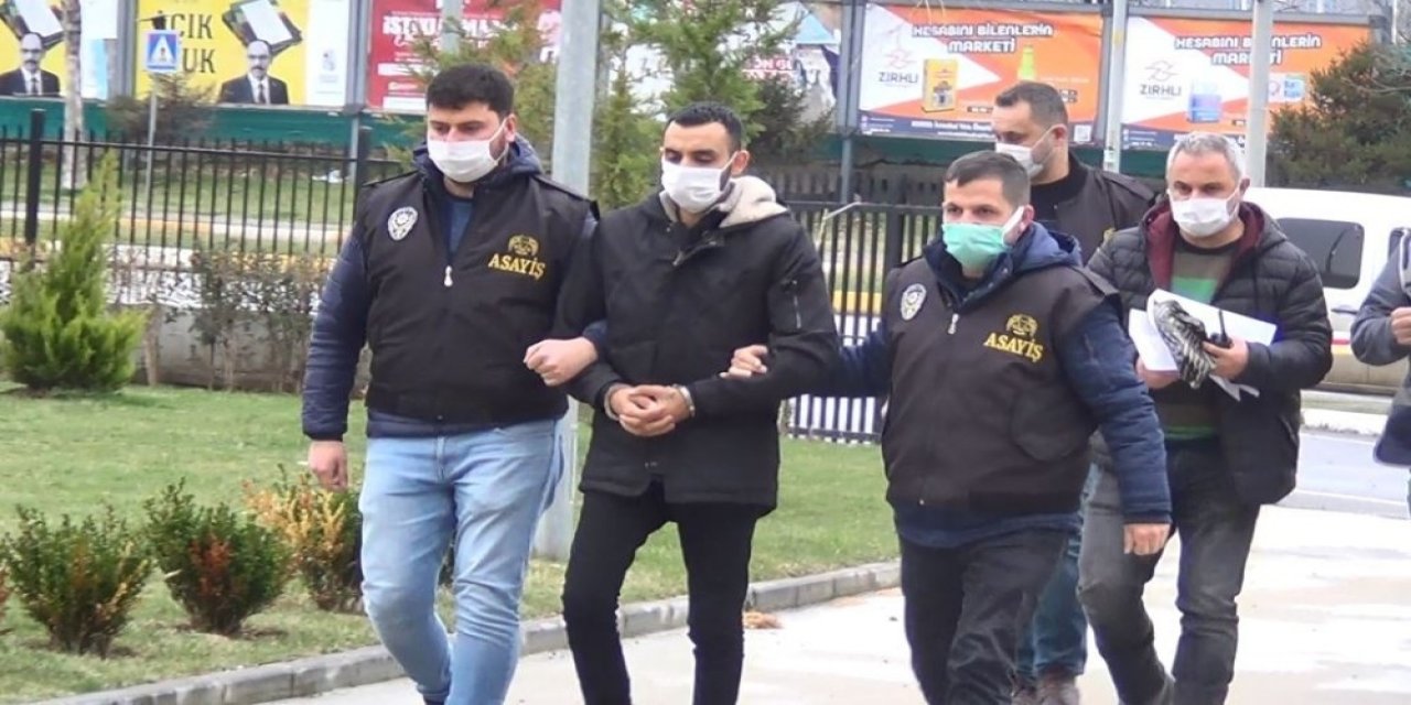 Uzman Onbaşıyı Öldüren Zanlı Adliyeye Sevk Edildi