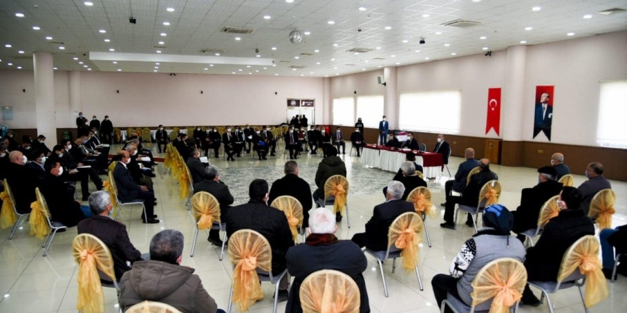 Vali Aksoy, Kuyucak’ta Muhtarlarla Buluştu