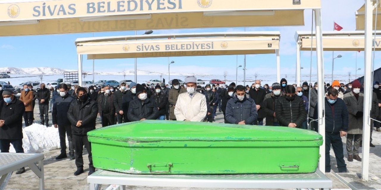 3 Kez Kanseri Yendi, 4’üncüde Yaşam Mücadelesini Kaybetti