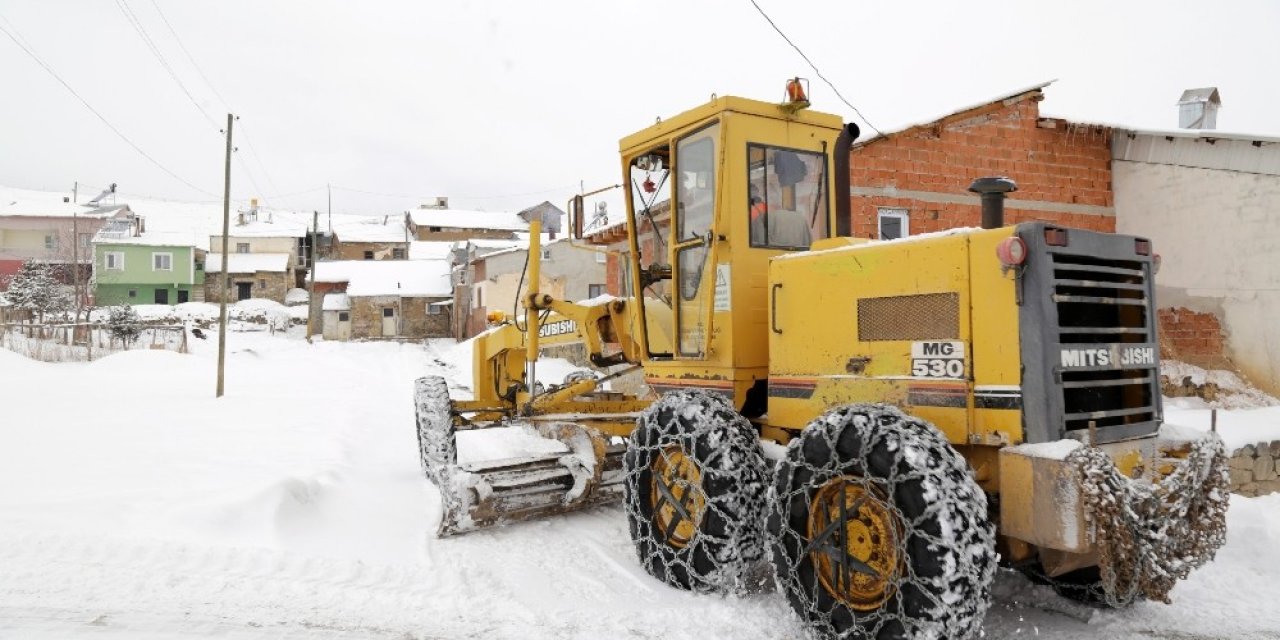 Gümüşhane’de Kapalı Köy Yolu Kalmadı