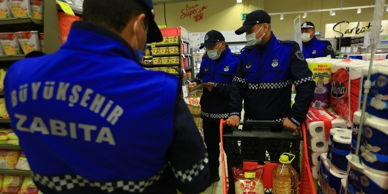 Büyükşehir Zabıtasından Etiket Denetimi