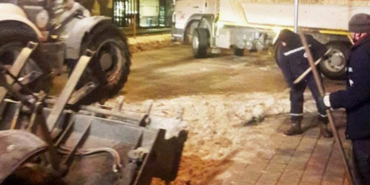 Ekipler Gece Gündüz İş Başında