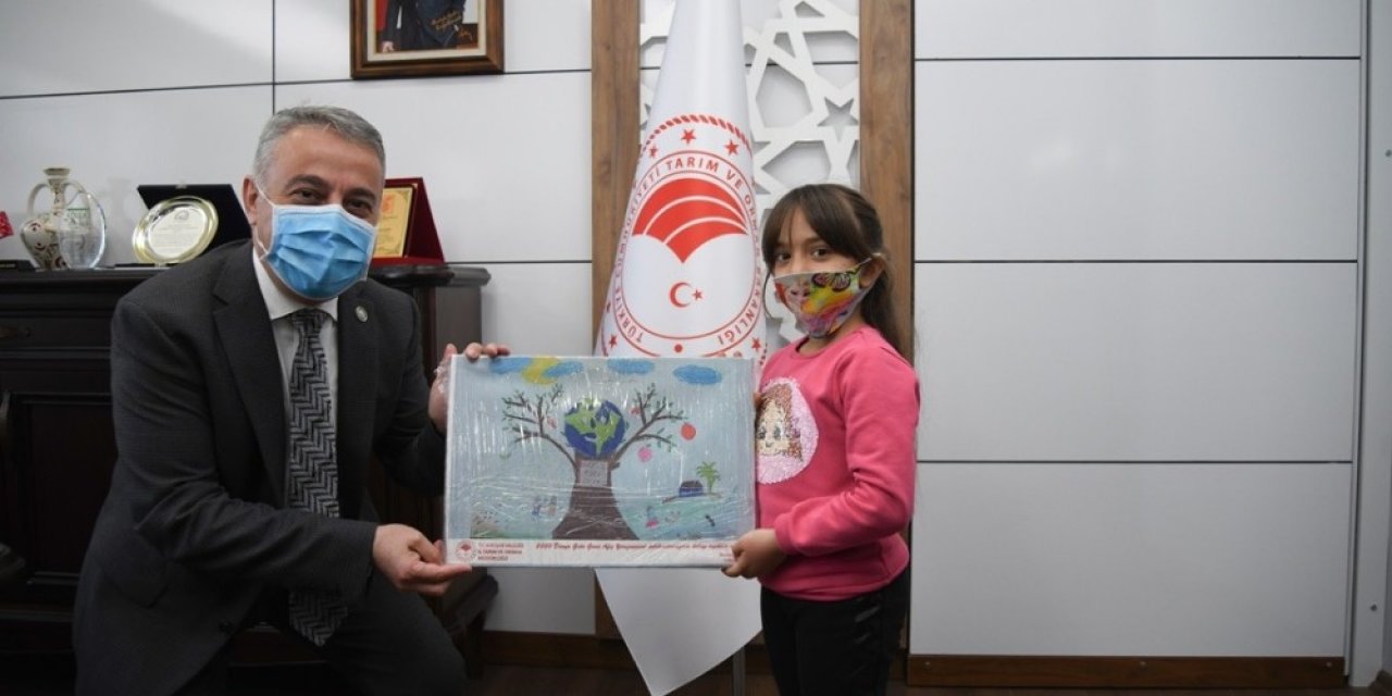 Mustafa Şahin Dünya Gıda Günü Afiş Yarışmasına Katılan Öğrencileri Makamında Ağırladı