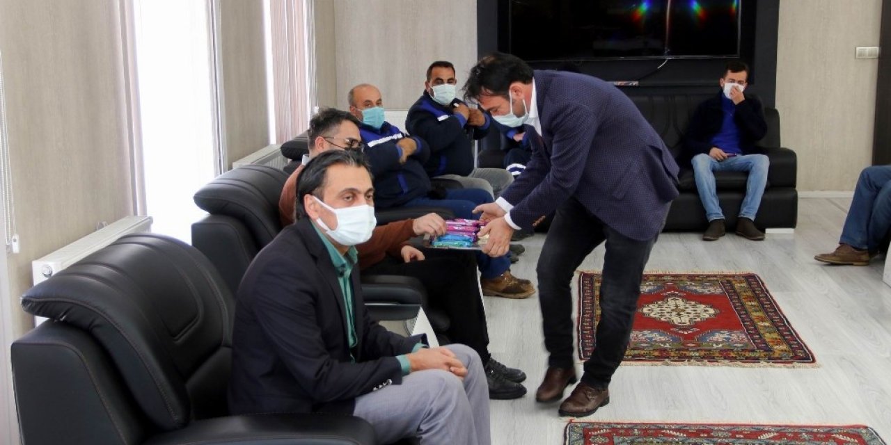 Yahyalı Belediyesi İşçilerin Geriye Dönük Alacaklarını Ödedi