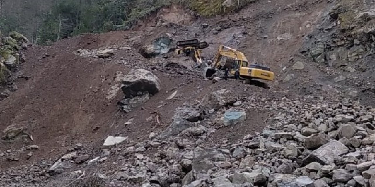 Taş Ocağında Göçük Sırasında İş Makinesi Devrildi: 1 Ölü, 1 Yaralı
