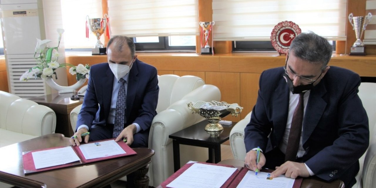 Fü İle Orman Bölge Müdürlüğü Arasında İki Protokol İmzalandı