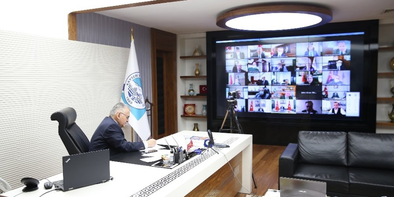 Başkan Büyükkılıç, İ̇l Pandemi Kurulu Toplantısı’na Katıldı