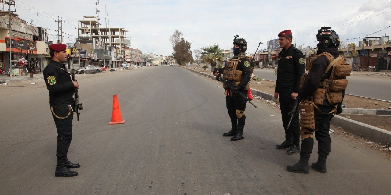 Irak’ta Sokağa Çıkma Yasağı Devam Ediyor