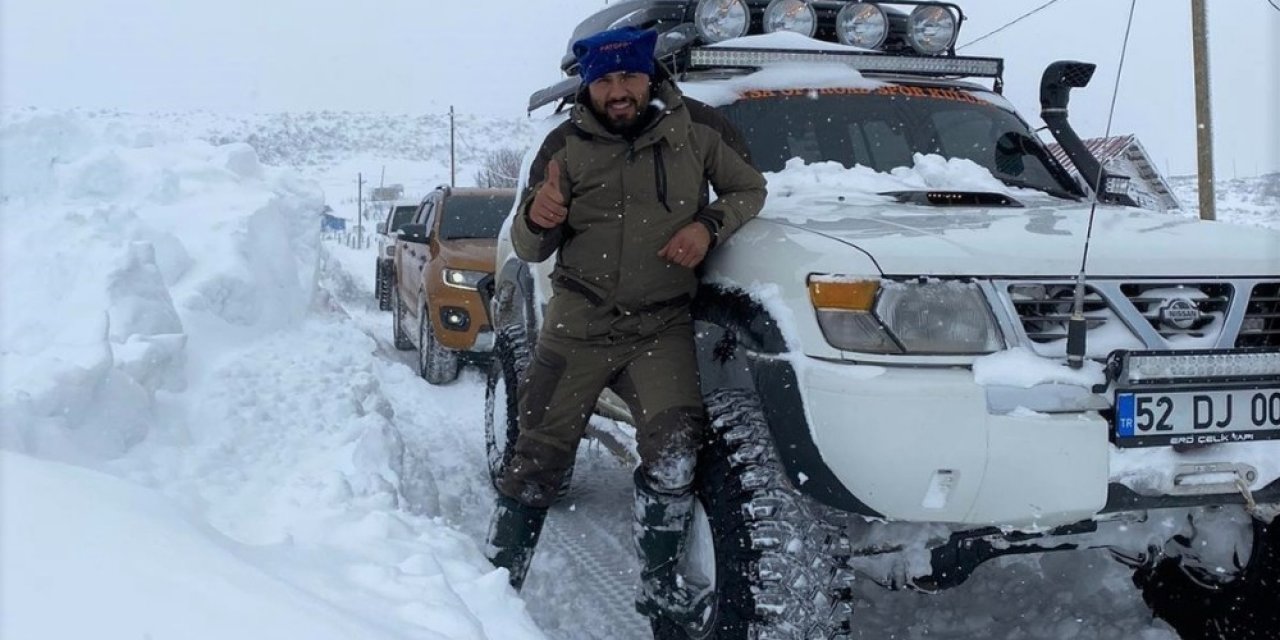 Off-road Üyeleri, Sokak Hayvanları İçin Yem Bıraktı