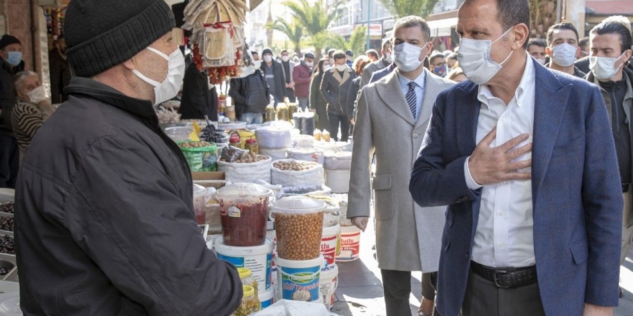Başkan Seçer, Tarsus’ta İncelemelerde Bulundu, Esnafla Buluştu