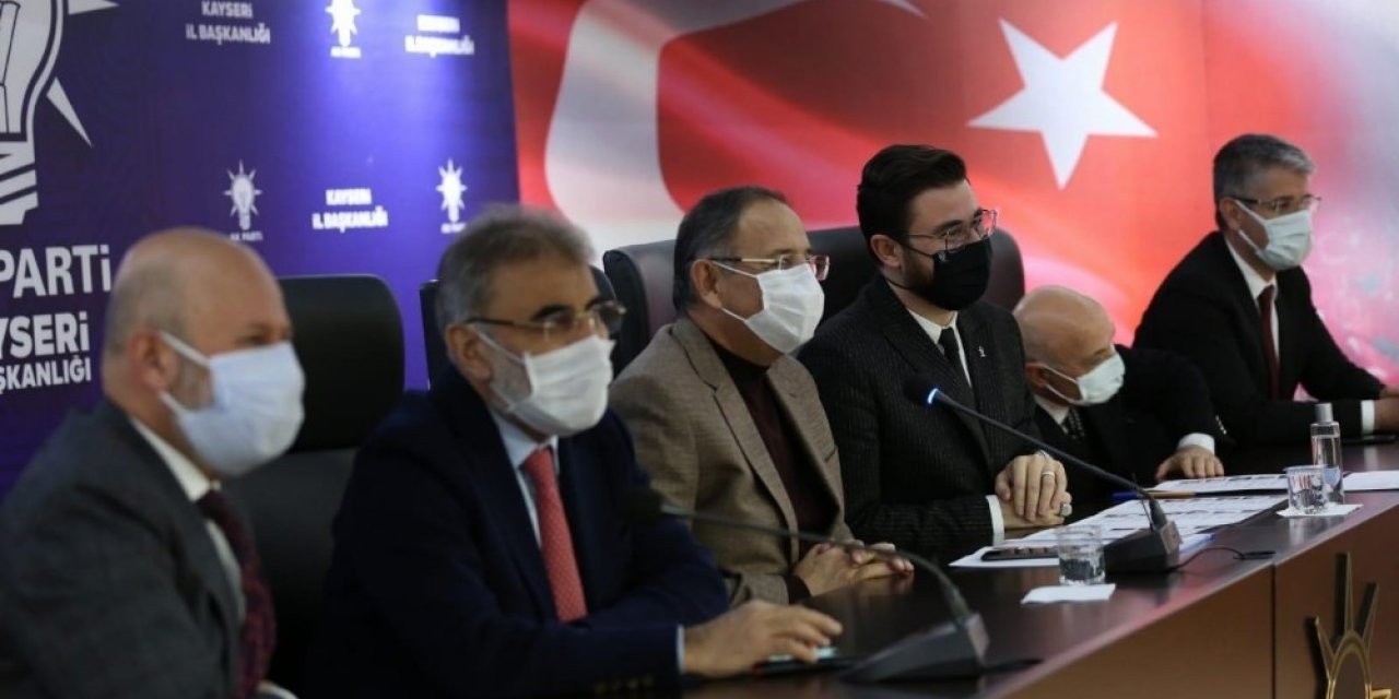Ak Parti’de İstişare Ve Değerlendirme Toplantısı