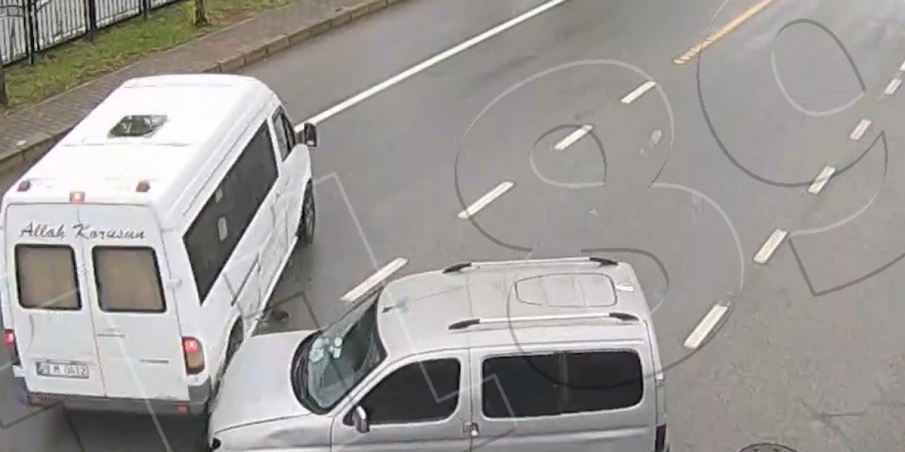 Doğu Karadeniz’de Dikkatsiz Sürücülerin Kazaları Şehir Polis Kameralarına Yansıdı