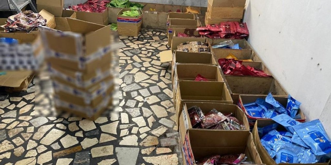 İ̇stanbul’da 2 Milyon Lira Değerinde 5 Ton Sahte Nargile Tütünü Ele Geçirildi