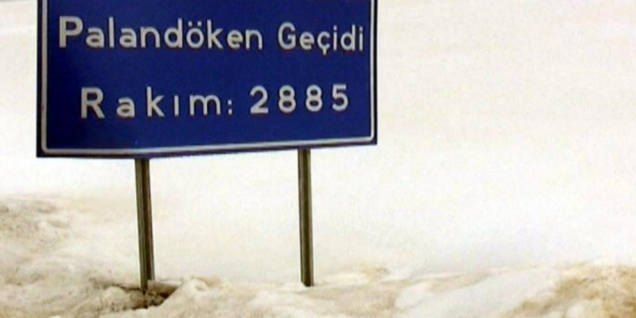 Kar Ve Tipi Nedeniyle Tekman Yolu Ulaşıma Kapandı