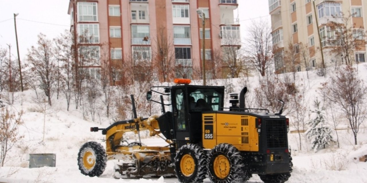 Bayburt’ta Karla Mücadelede Yoğun Mesai