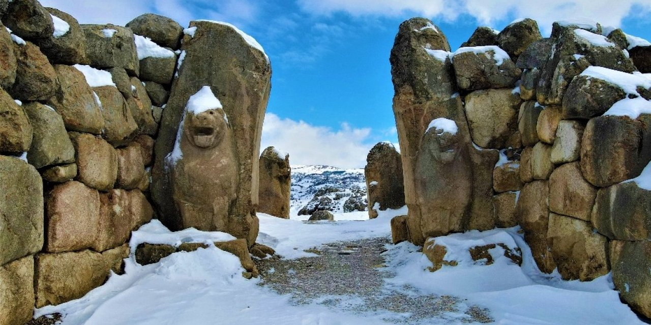 Medeniyetler Beşiği “hattuşa” Kar Altında